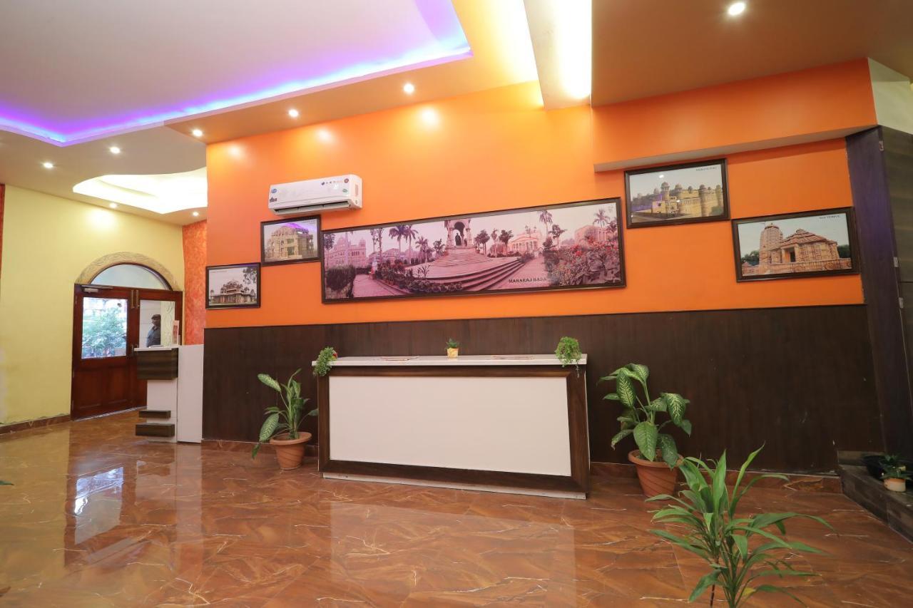 Hotel Vivek Continental Gwalior Ngoại thất bức ảnh