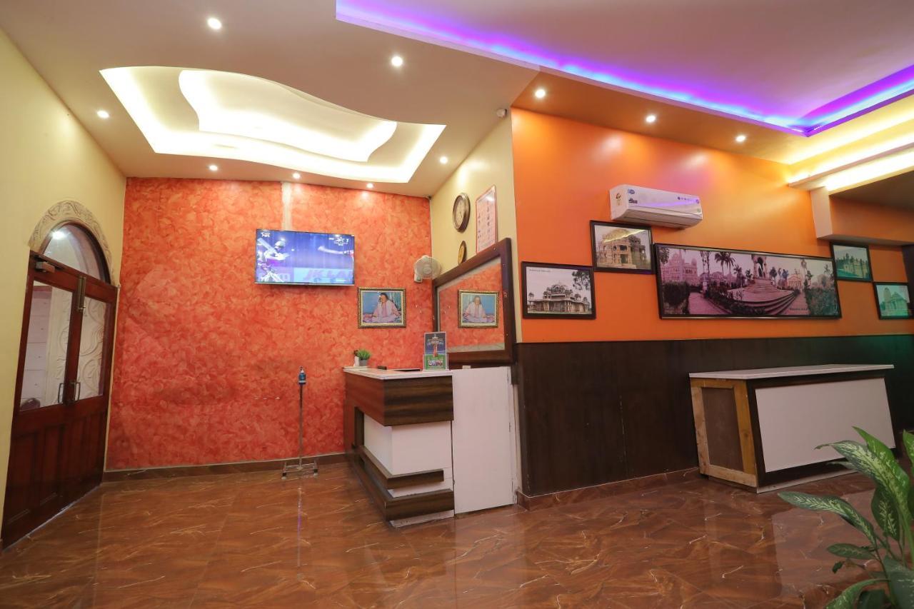Hotel Vivek Continental Gwalior Ngoại thất bức ảnh