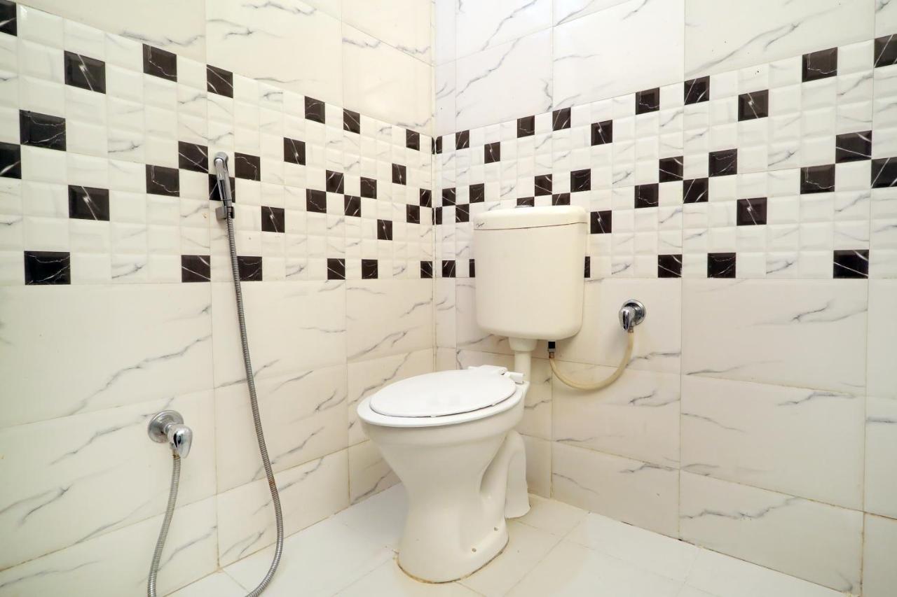 Hotel Vivek Continental Gwalior Ngoại thất bức ảnh